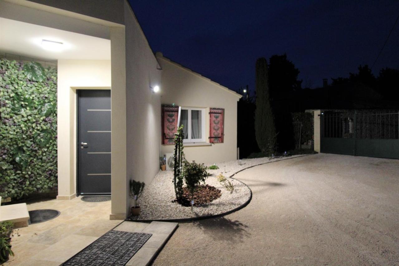 Les Bastidons De L'Isle - Le Saumane - 3 Etoiles Apartman Kültér fotó